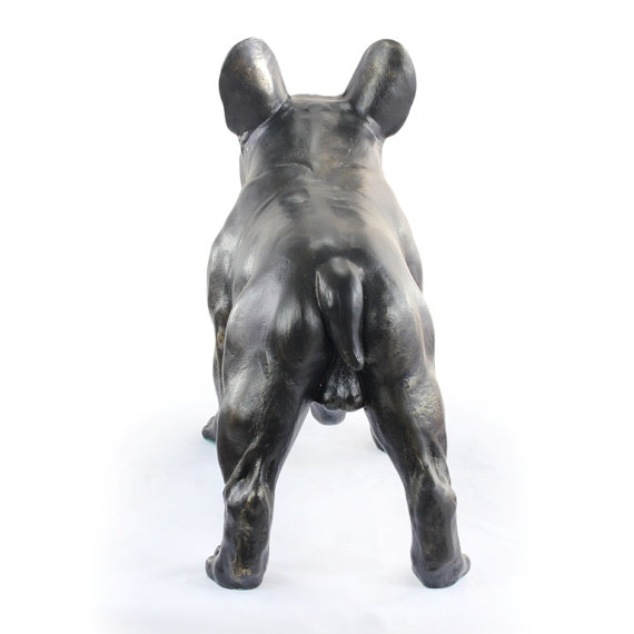 Escultura de Bulldog Francés a tamaño natural